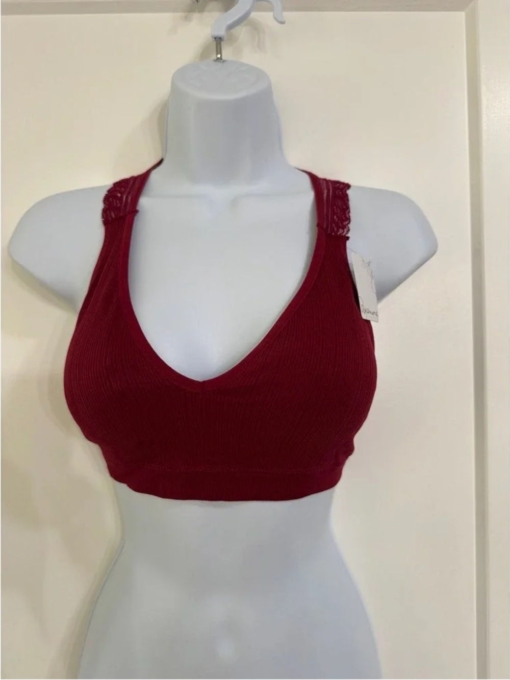 Seamless Ribbed V-Neck Bralette - Deep Red